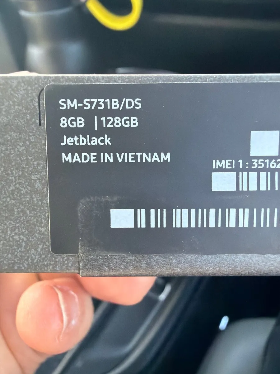 Samsung Galaxy S25 FE NEW - Image 4