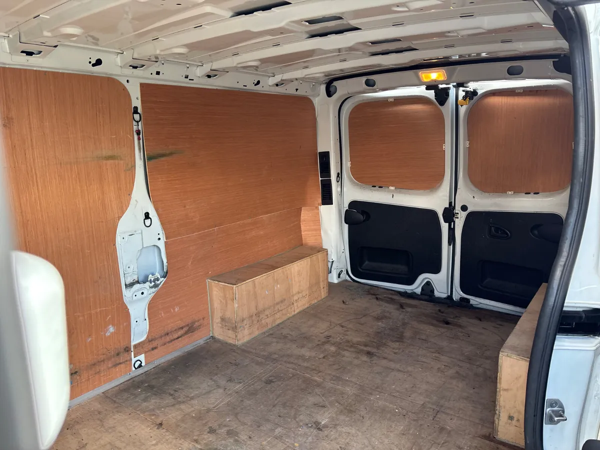 201 Renault Trafic  120 Business - Image 3