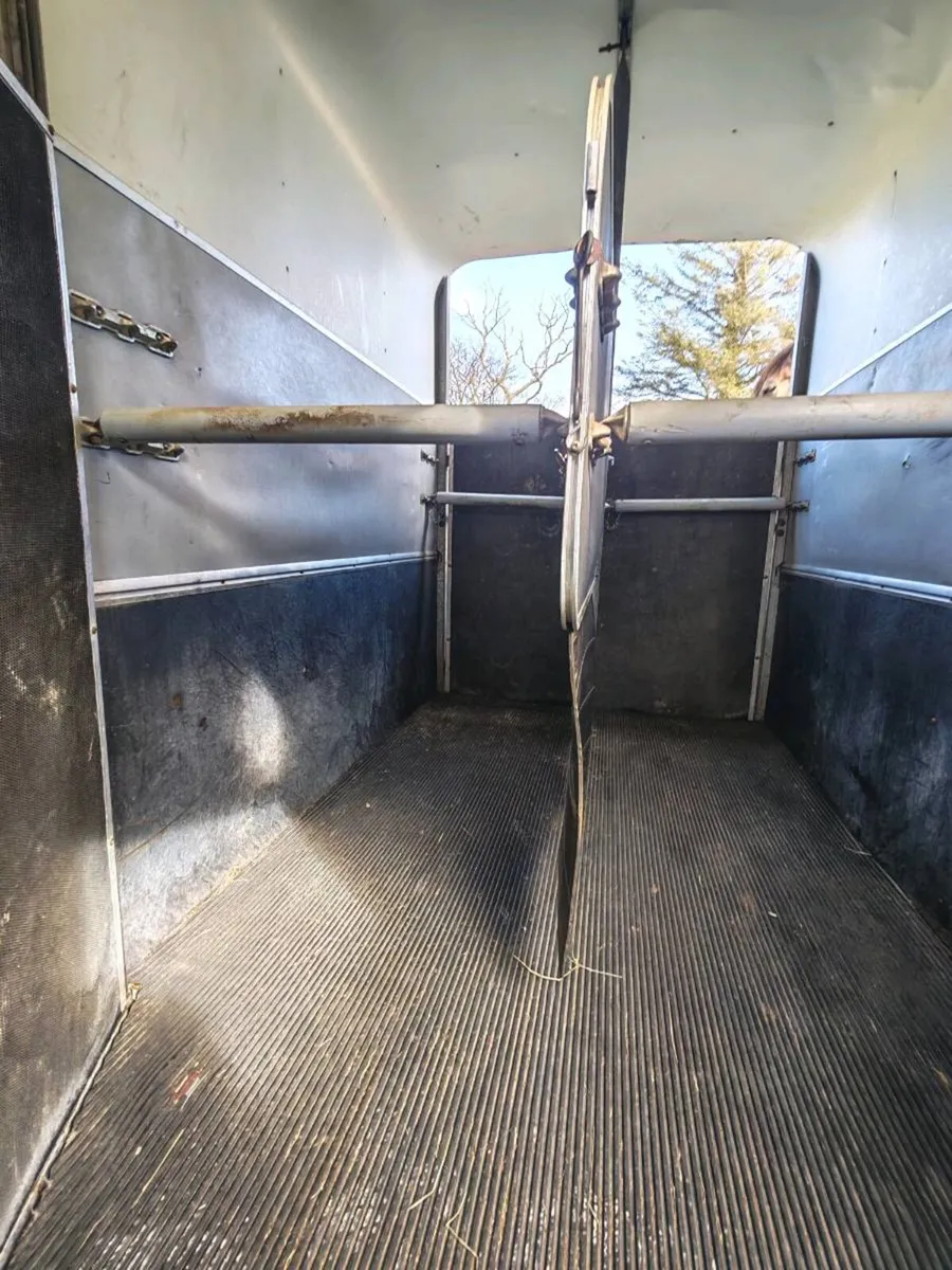 Ifor Williams 510HB Classic Trailer - Image 4