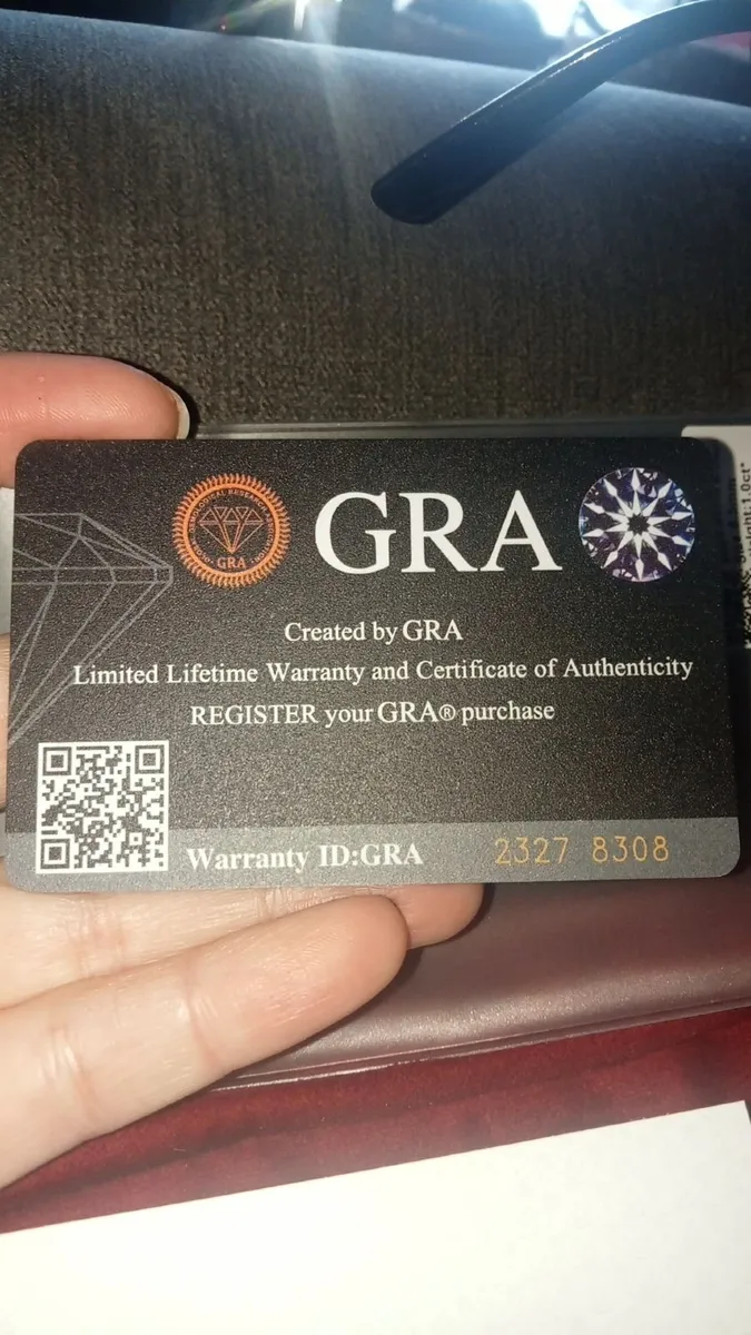 Genuine 3.5ct Mossianite Ring with Certs - Image 3