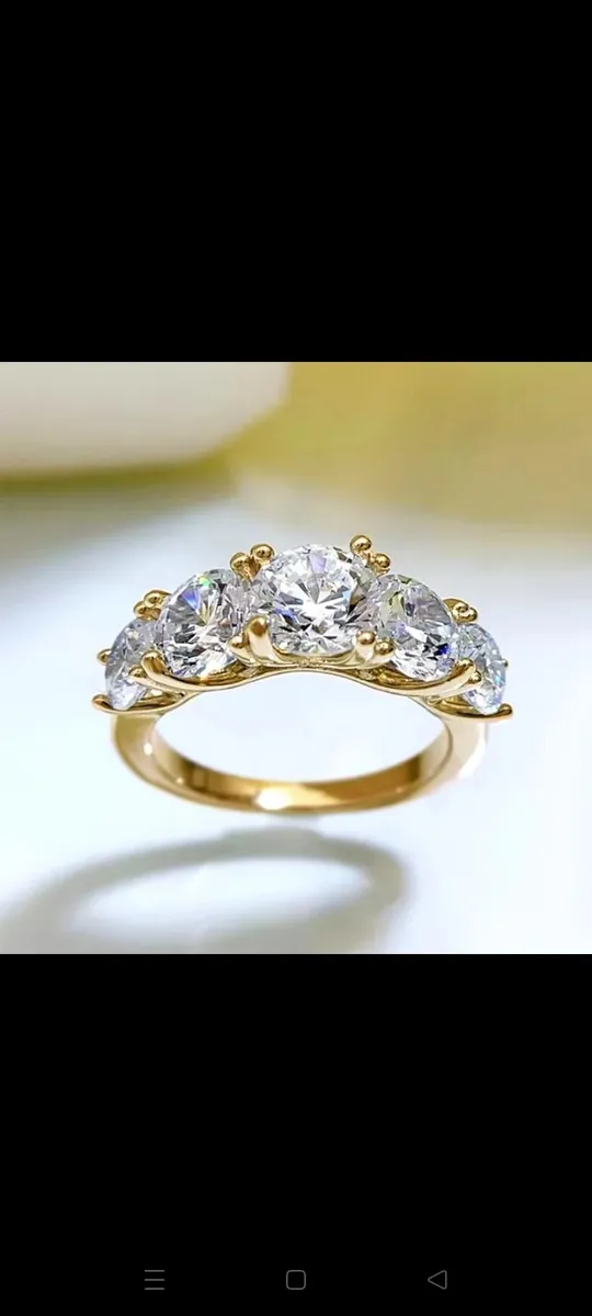 Genuine 3.5ct Mossianite Ring with Certs - Image 4