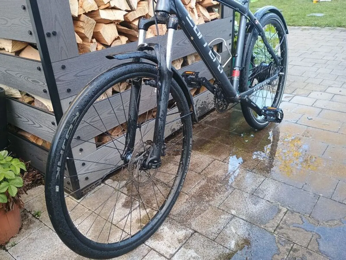 hybrid commuter bike - Image 4