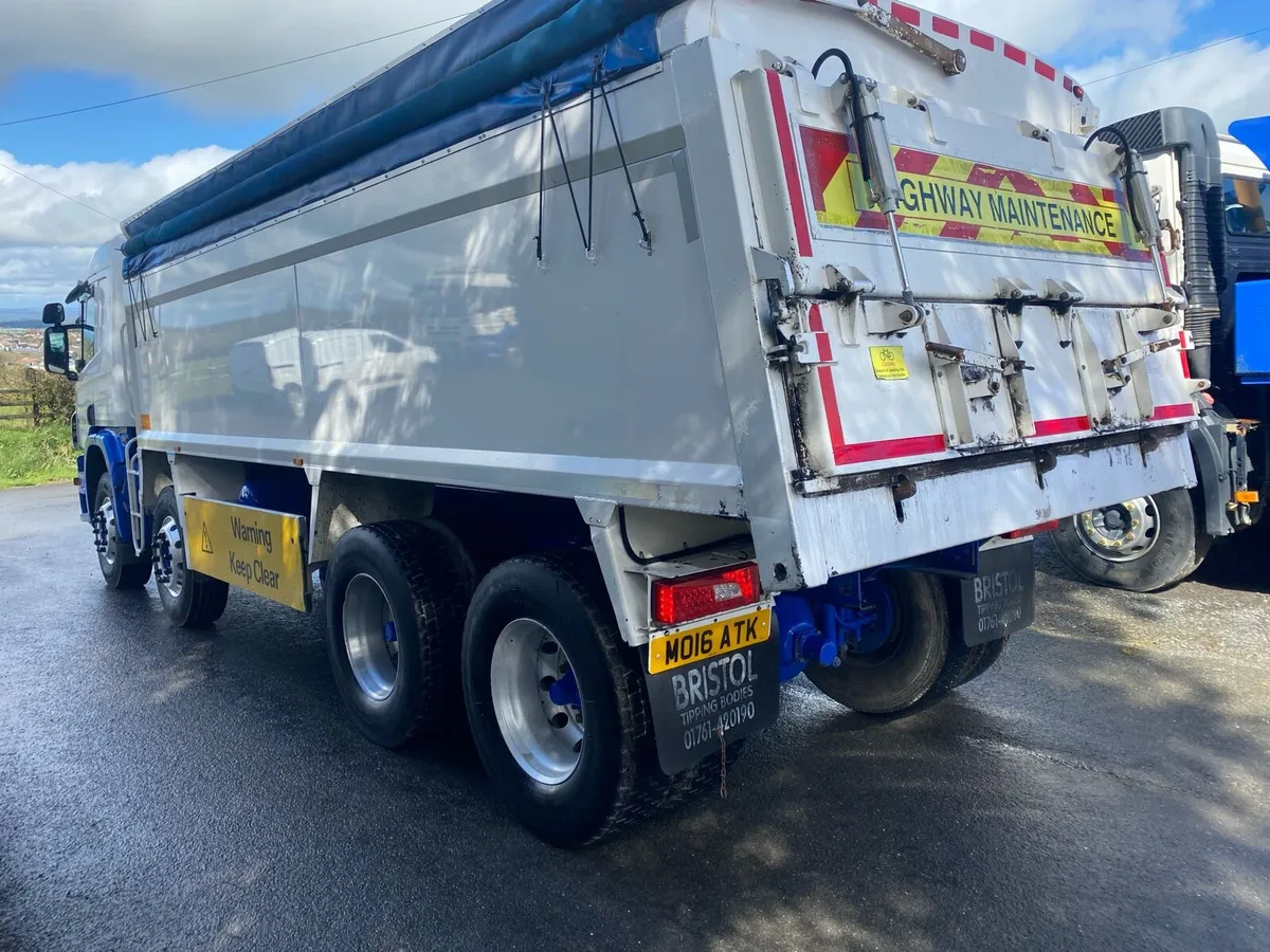 Scania P450 tipper - Image 3