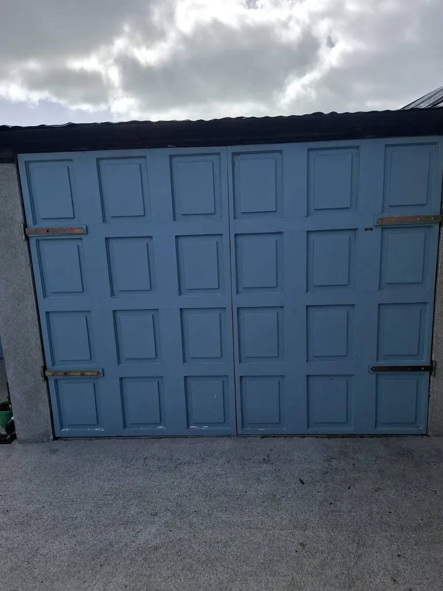 Double doors - Image 2