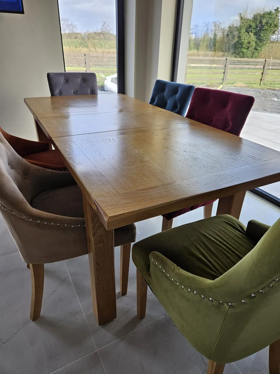 SOLID OAK DINING ROOM TABLE ONLY - Image 3