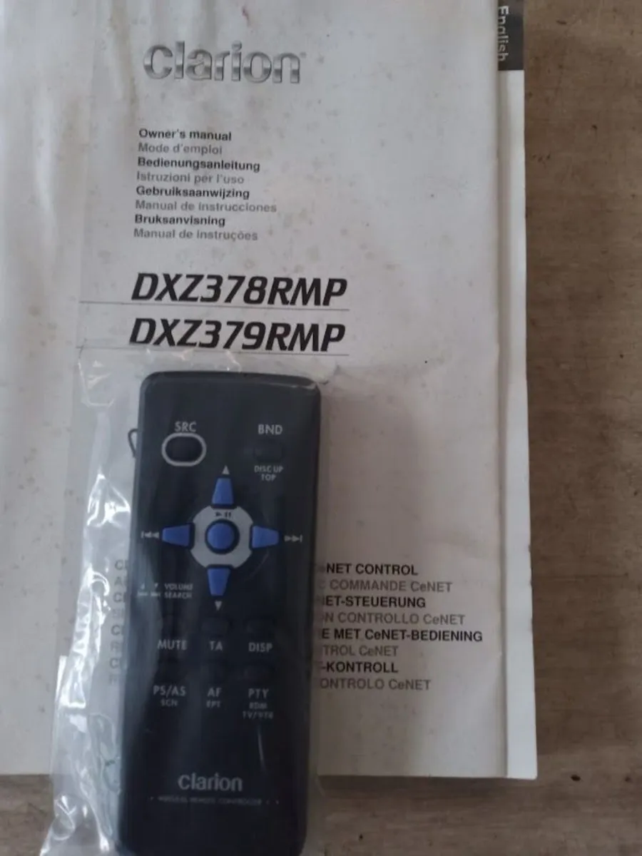 Clarion radio / cd - Image 3