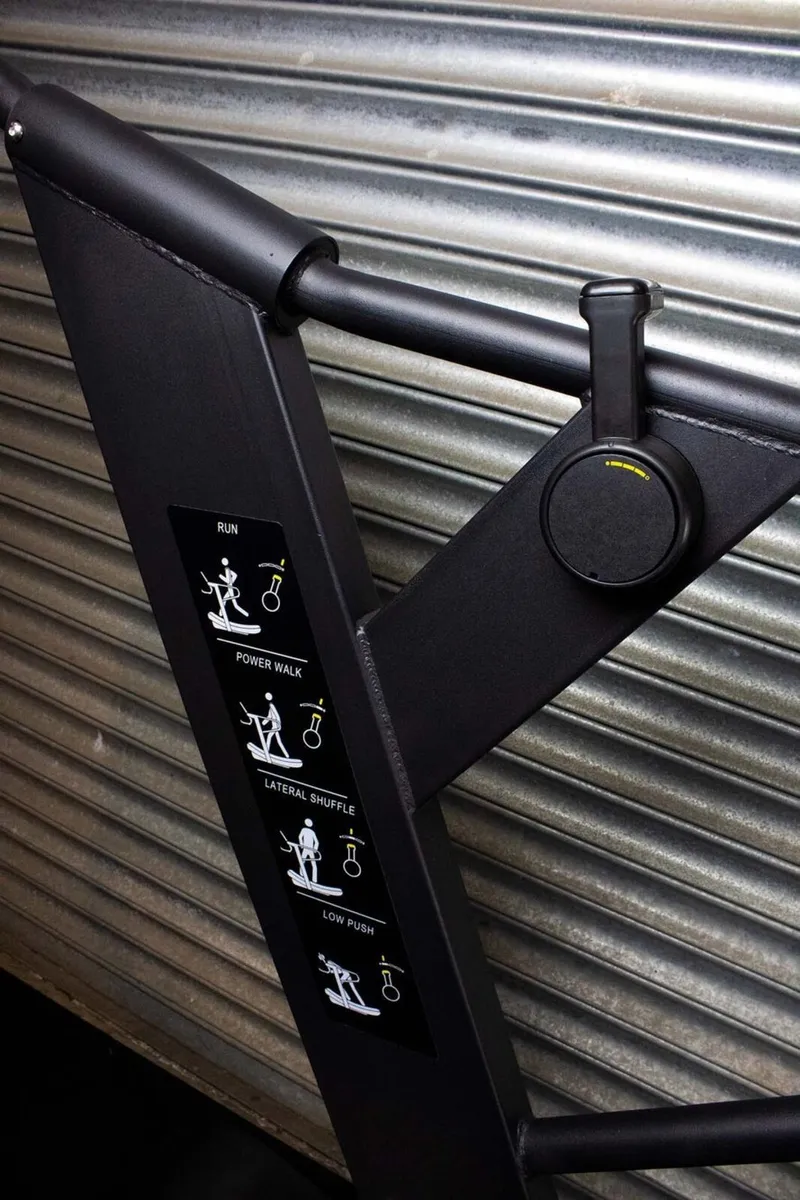 Commercial Curve treadmill (new) - Image 2