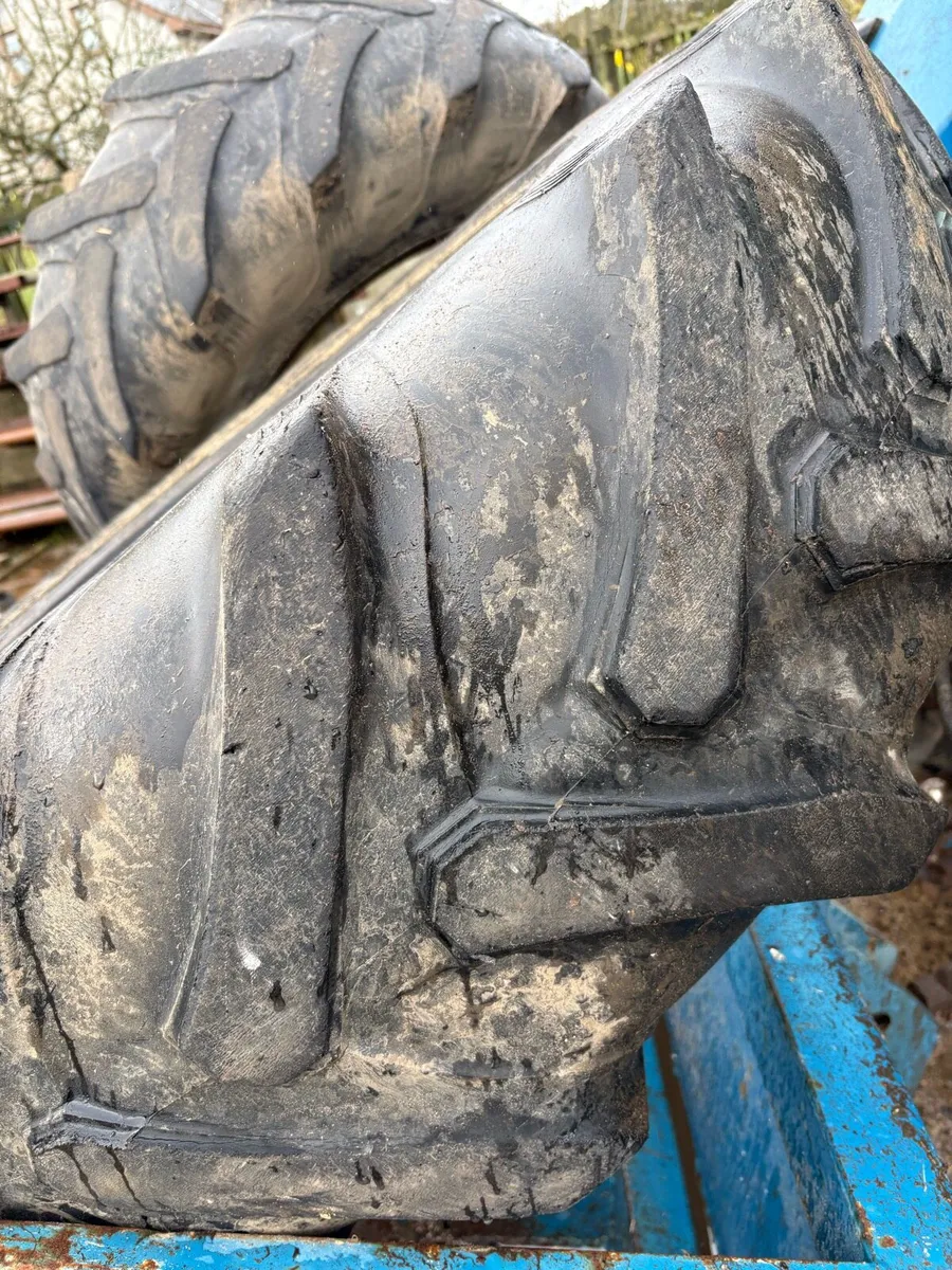 Tractor tyres - worn Vredestein 13.6 x 24 - Image 1