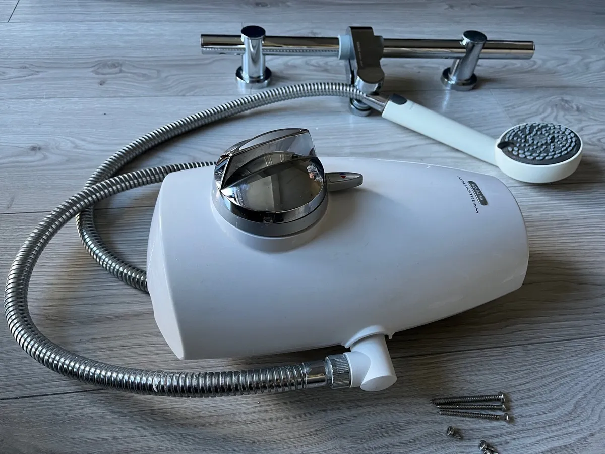 Aqualisa Aquastream Thermo Mixer Powershower - Image 4