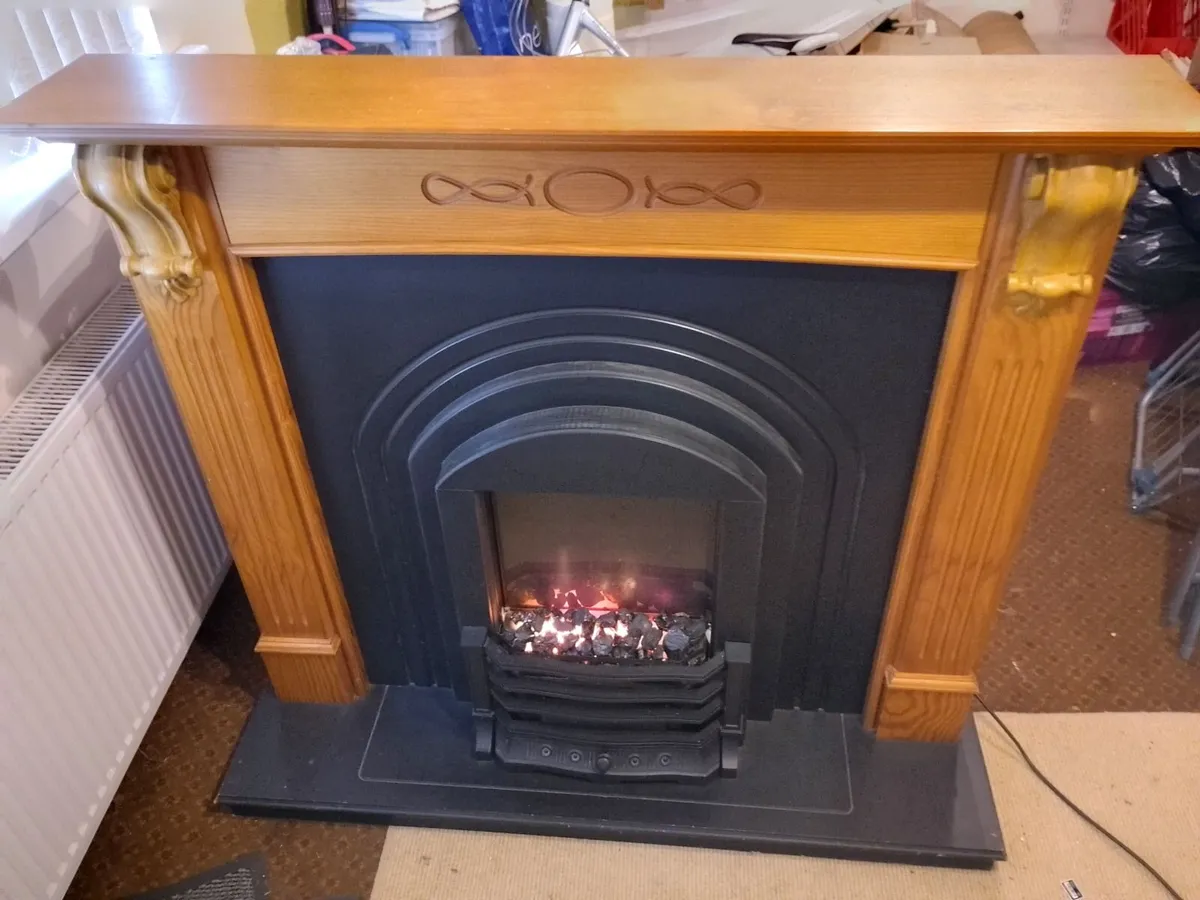Electric Fire with wooden surround