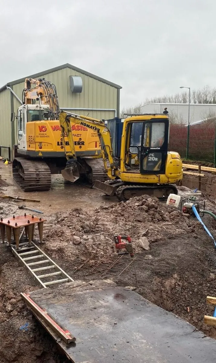 Komatsu PC20R Mini Digger - Image 4