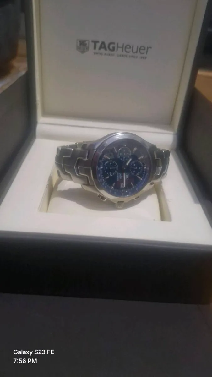 TAG Heuer
CHRONO AUTOMATIC STAINLESS STEEL watch - Image 4