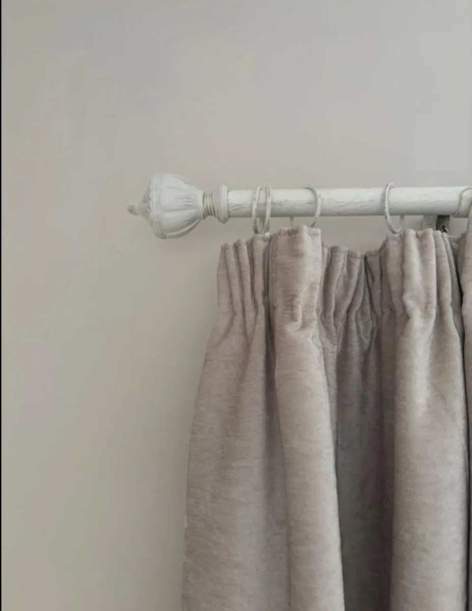 2.9 metre curtain pole - Image 2