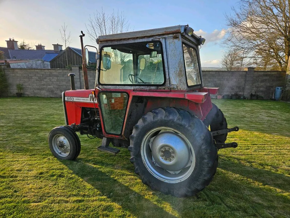 Massey 550 - Image 2