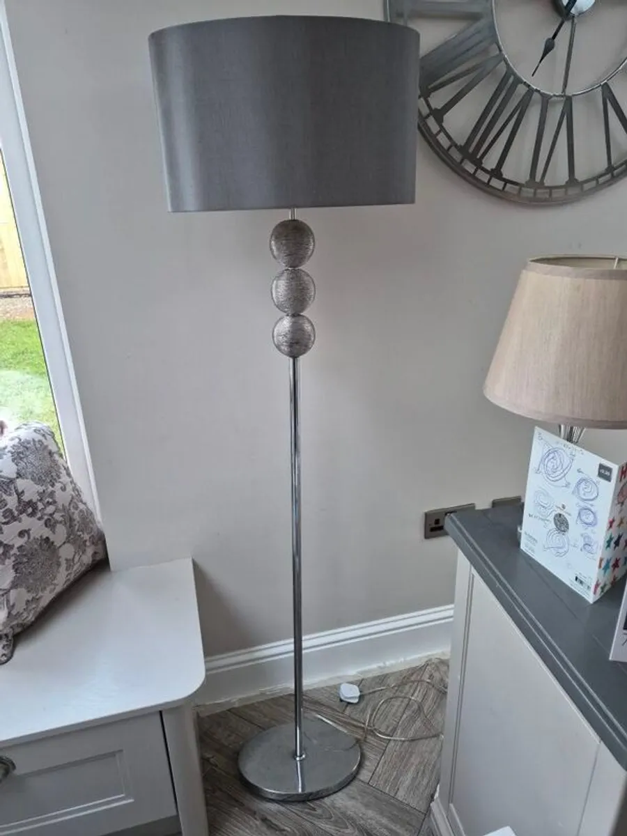 Standing lamp - Image 2