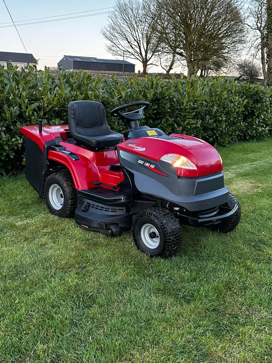 Castle garden xdc180 ride on - Image 2