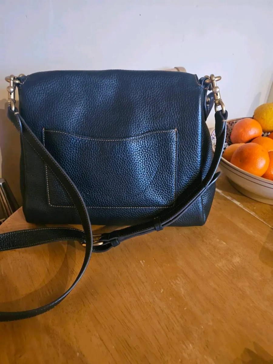 Coach Black Leather Hand/Shoulder Bag /Excellent - Image 4