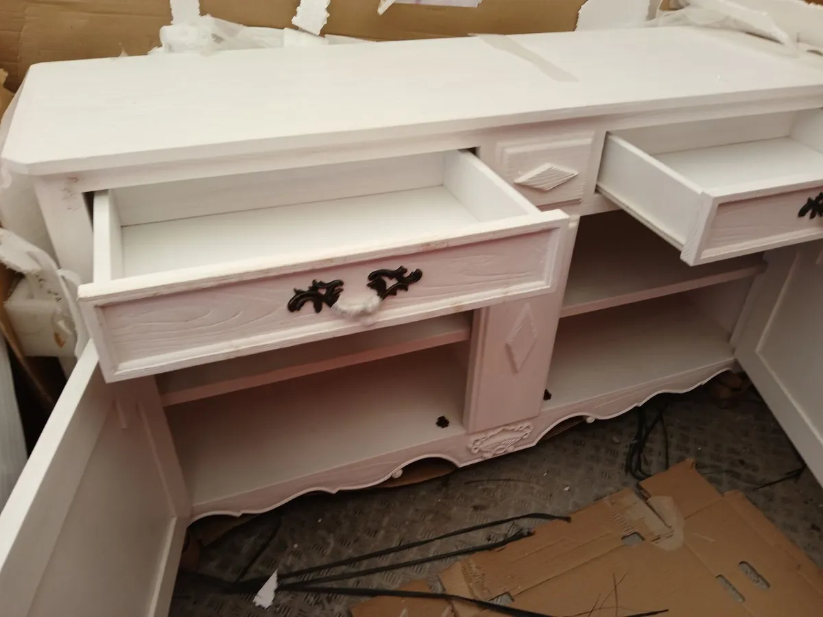 Dresser cabbinet old style new  traditional 👌 - Image 2