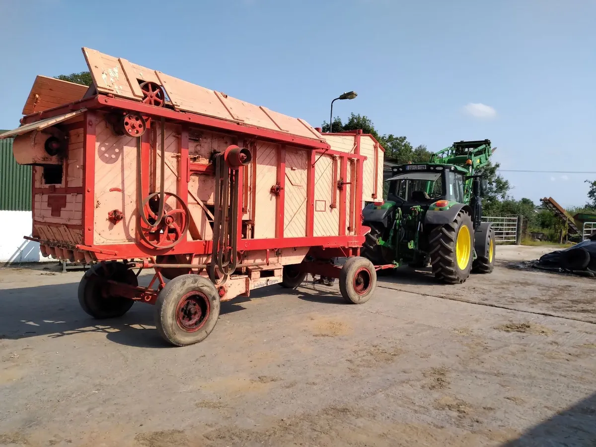 vintage tractor - Image 2