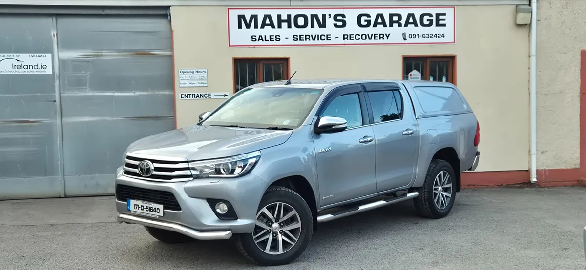 Toyota Hilux 2017 Invincible Manual Price Plus Vat - Image 1