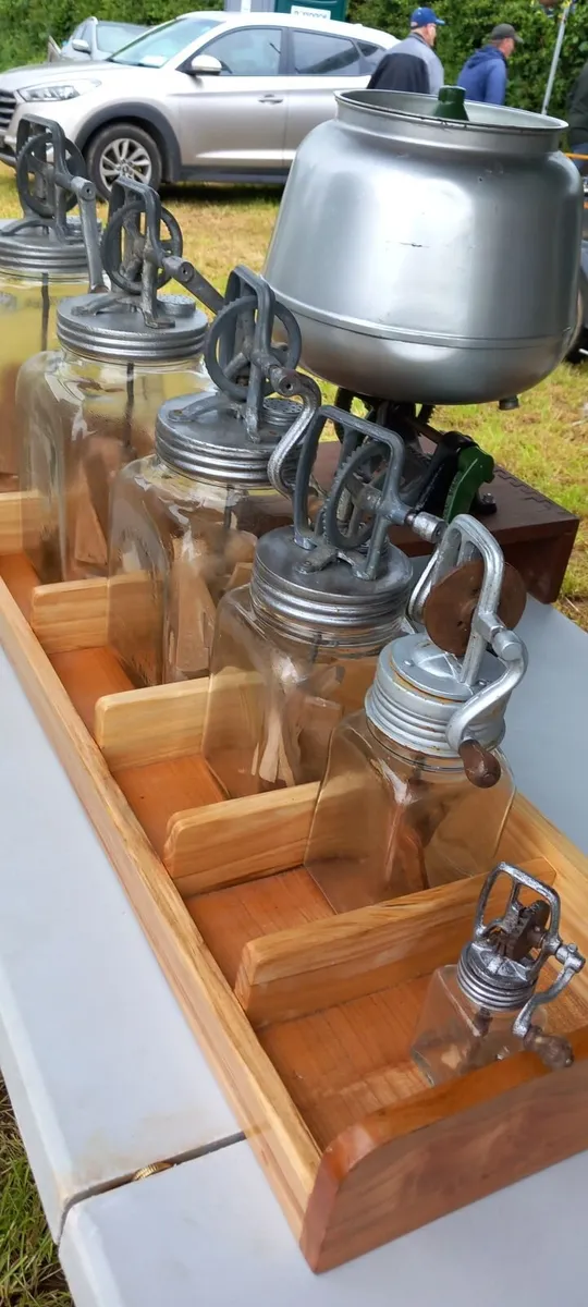 vintage tractor - Image 4