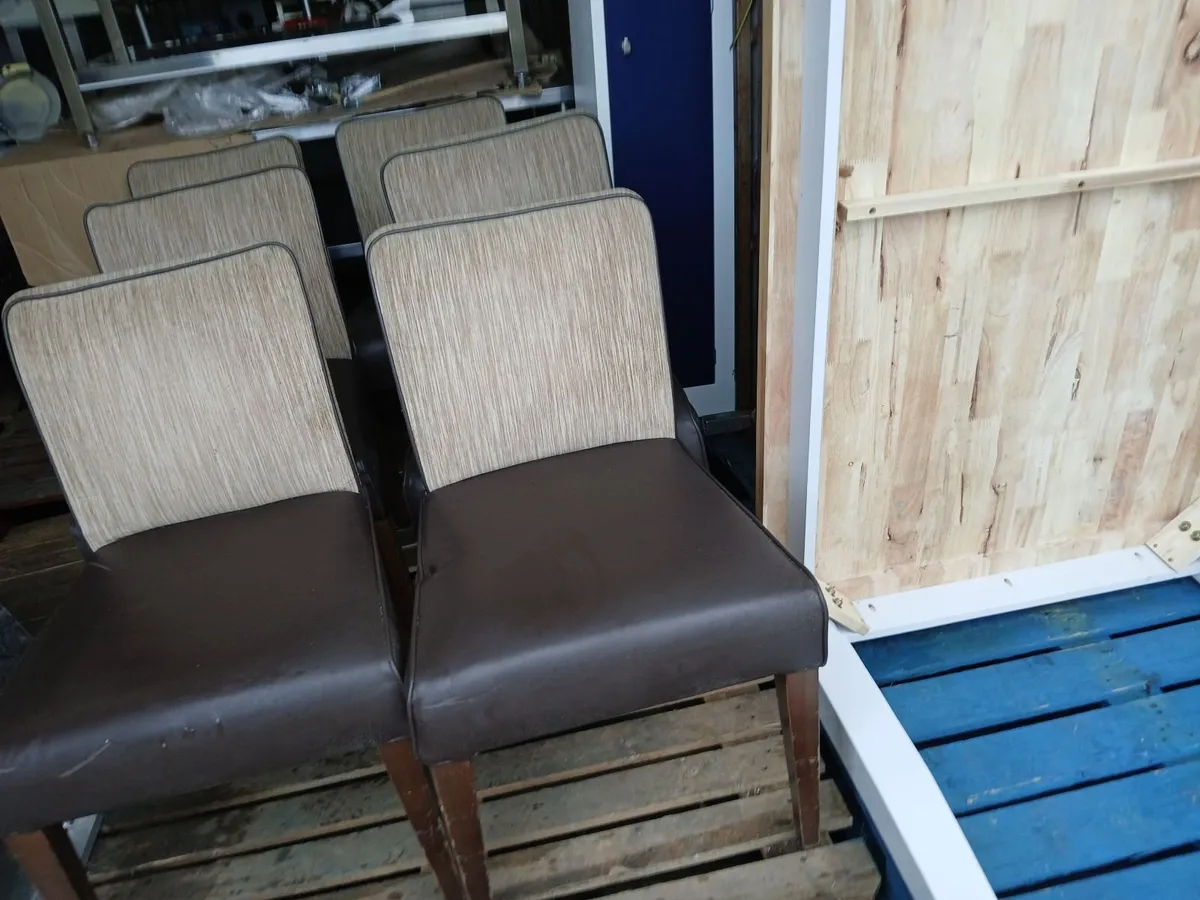 Chairs 💺 💺 💺 💺 💺 💺...lot of (6)..del.. - Image 2