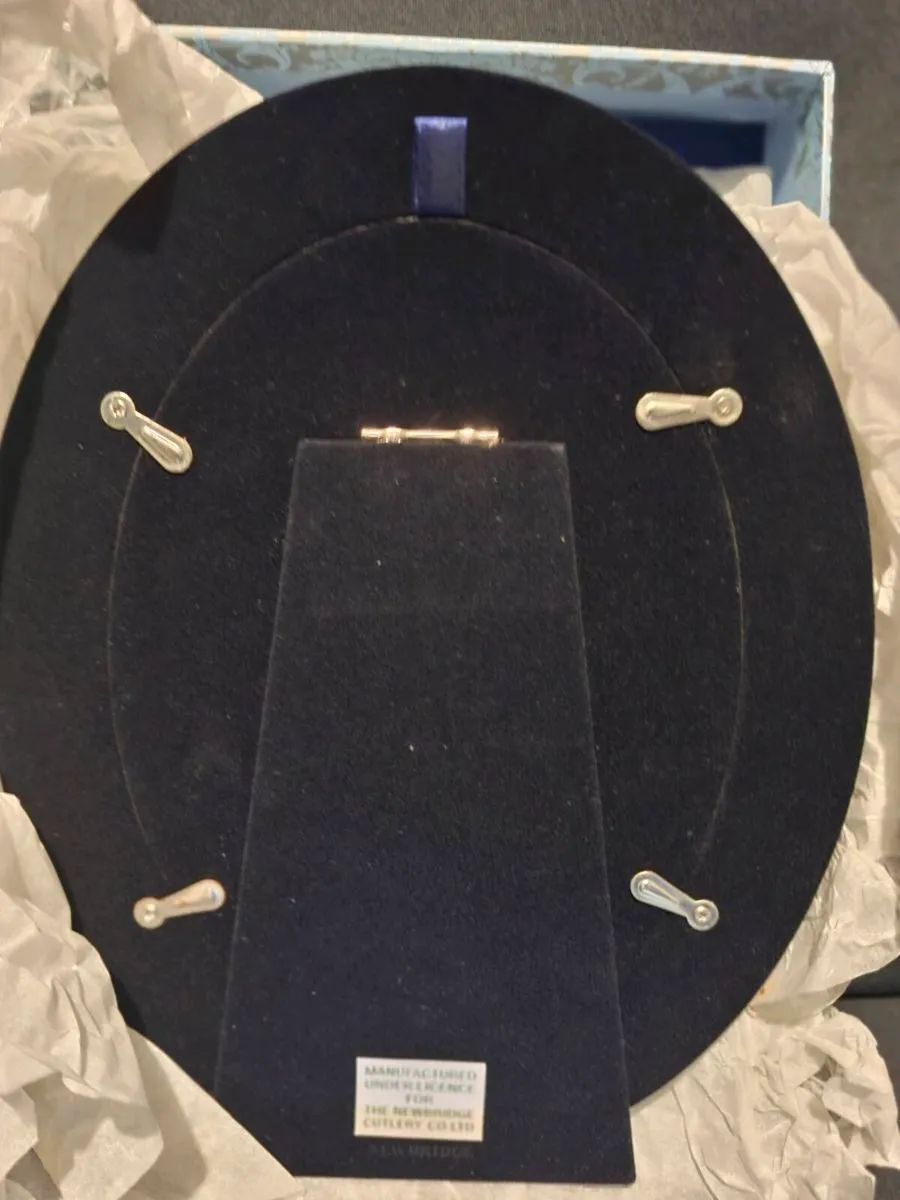 Lovely Vintage Newbridge Silverware photo frame - Image 3