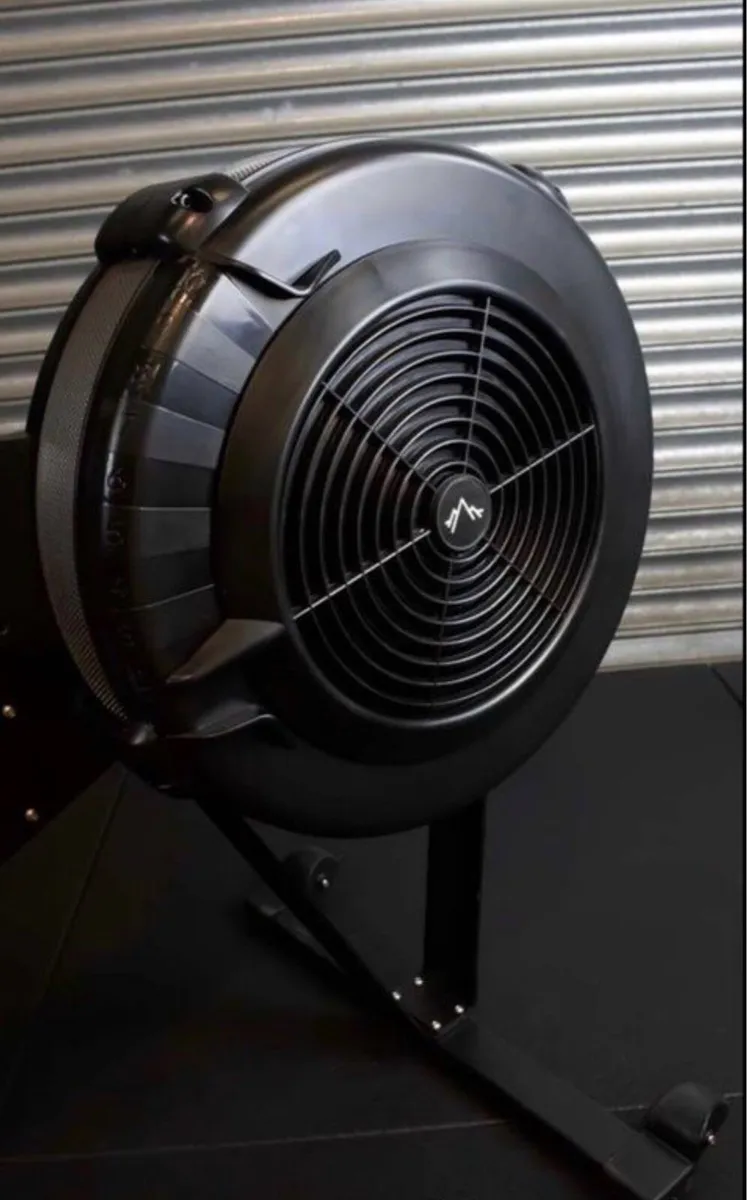 Commercial Air rowing machine (new in box) - Image 4