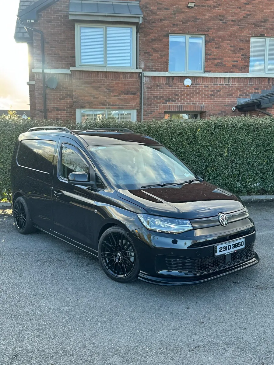 Volkswagen Caddy 2.0 Diesel Auto *HIGH SPEC* - Image 1