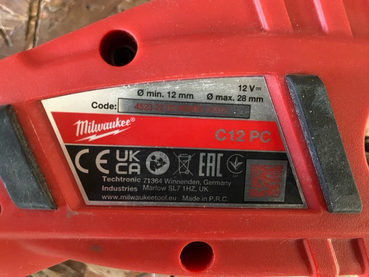 Milwaukee pipe cutter - Image 2