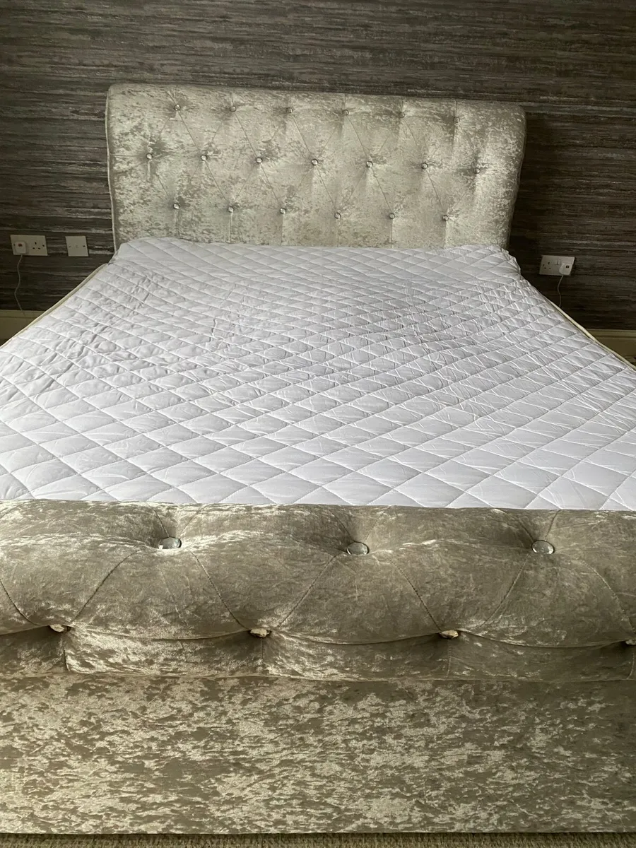 King size Beds - Image 3
