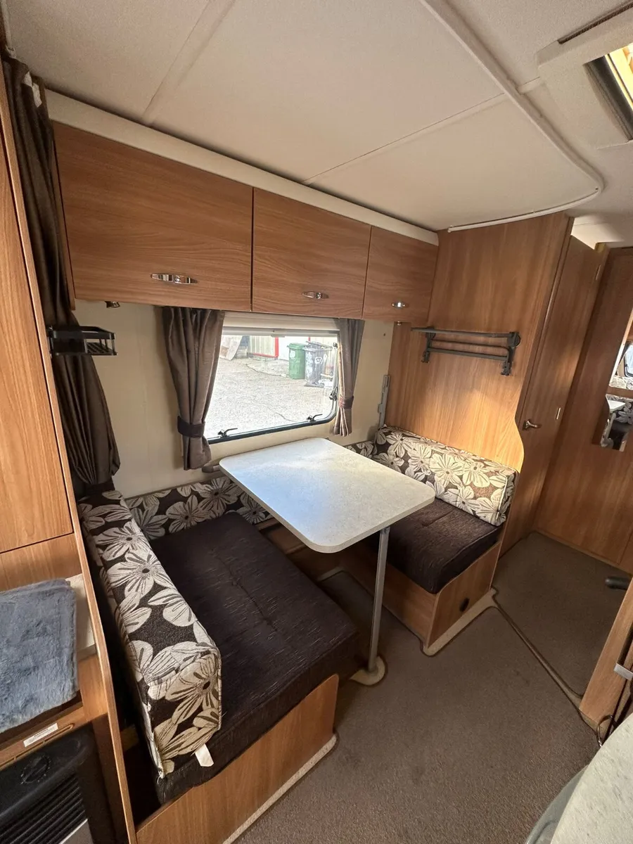✨2012 Swift Sprite Major 6 berth Caravan ✨ - Image 4