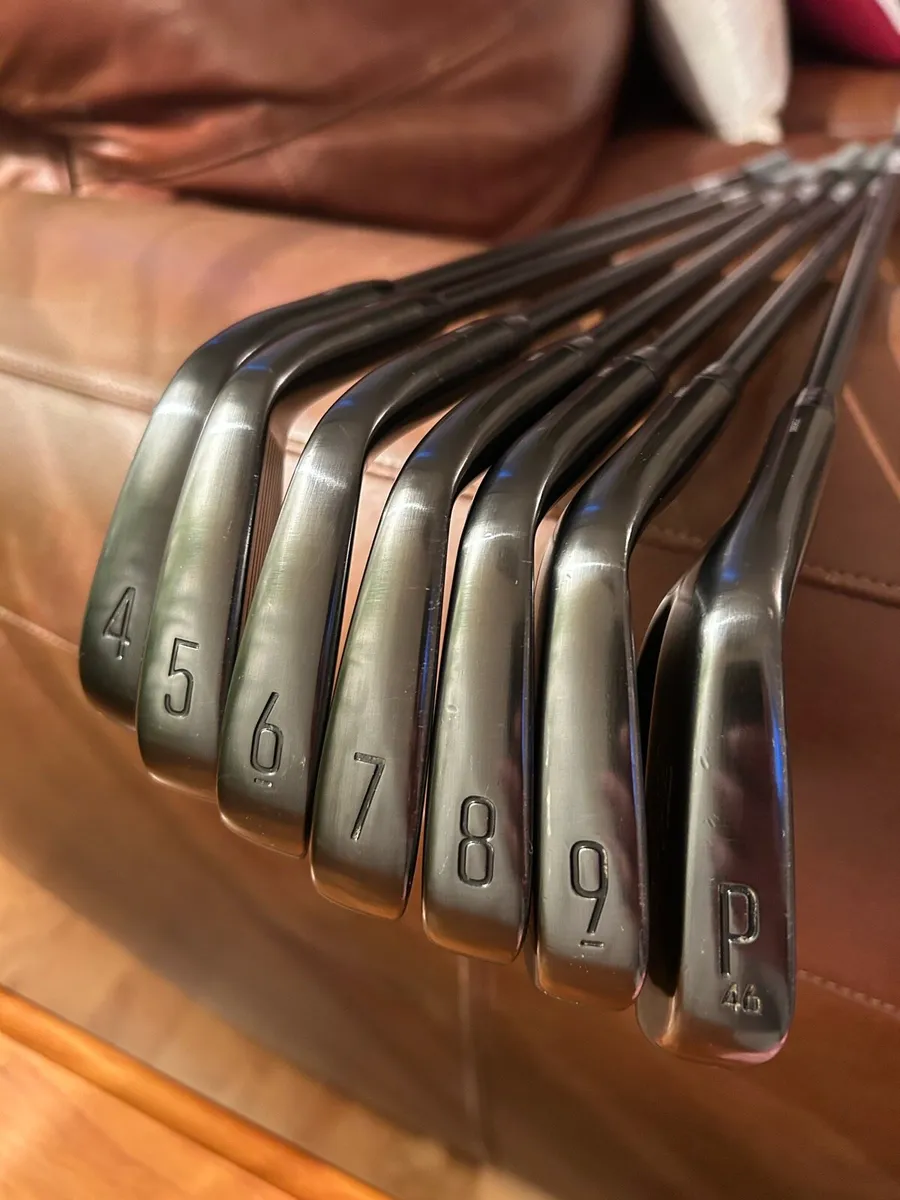 Black T100 irons - Image 1