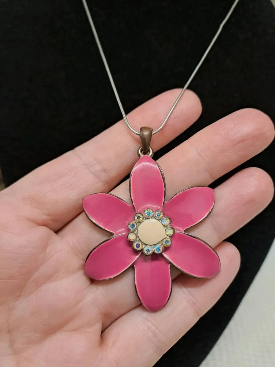 Pink Flower Pendant Necklace - Image 2