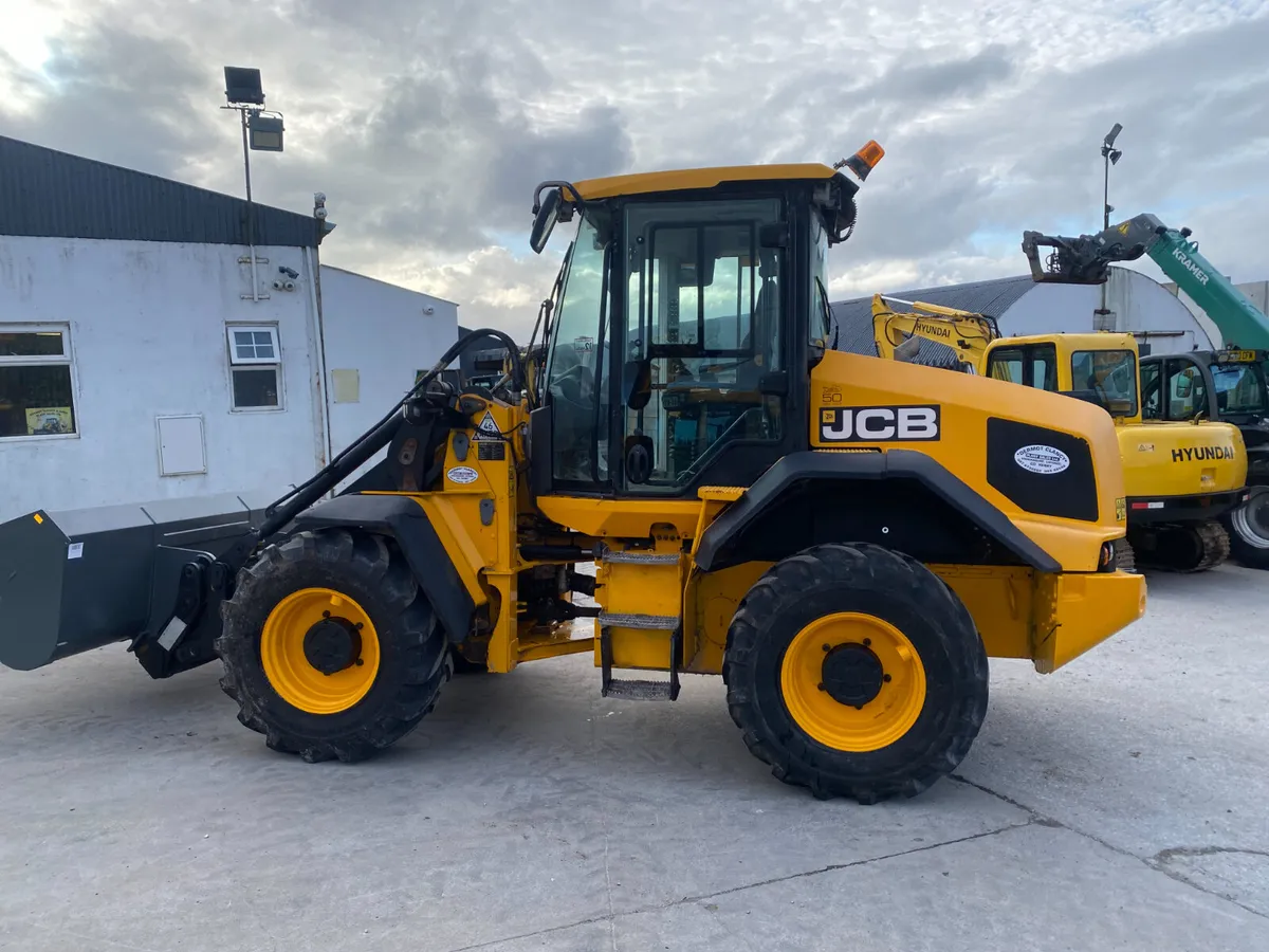 JCB 411 2019 (18132) - Image 4