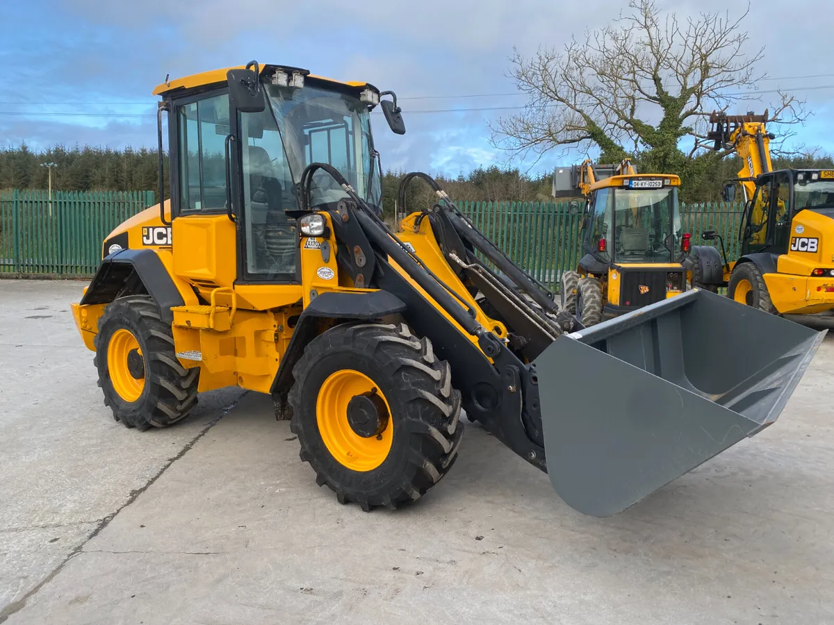 JCB 411 2019 (18132) - Image 3