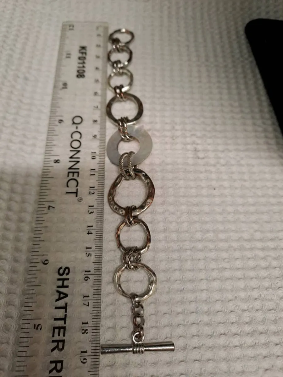 Chunky Link Bracelet – Silver Tone & Shell Detail - Image 2