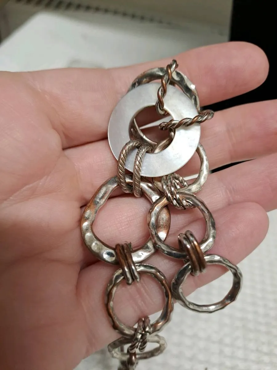 Chunky Link Bracelet – Silver Tone & Shell Detail - Image 3