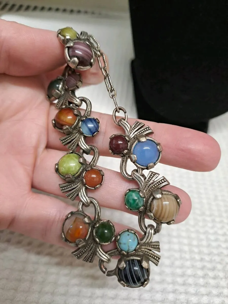 Vintage Style Multi-Coloured Stone Bracelet - Image 1