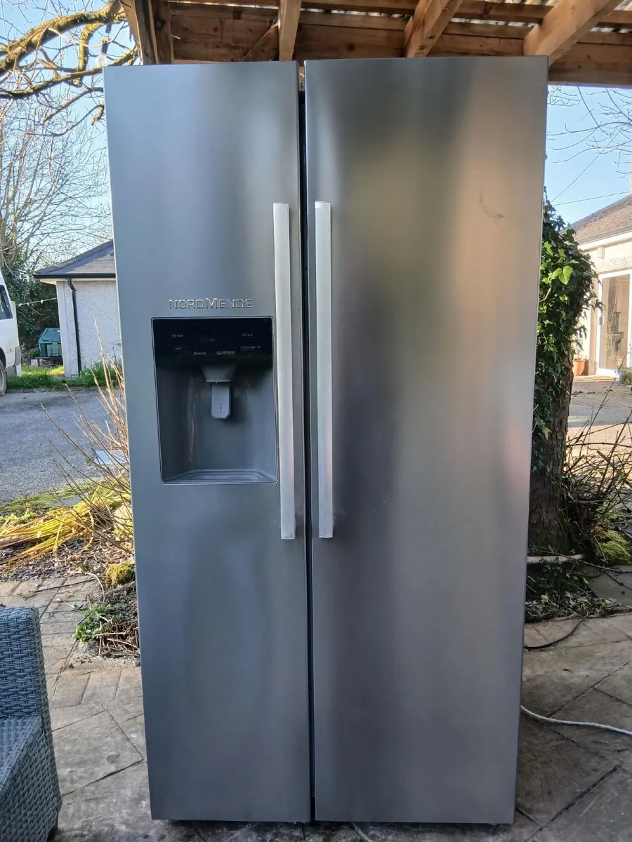 NORDMENDE, FRIDGE/FREEZER/WITH WATER/ICE MAKER - Image 1