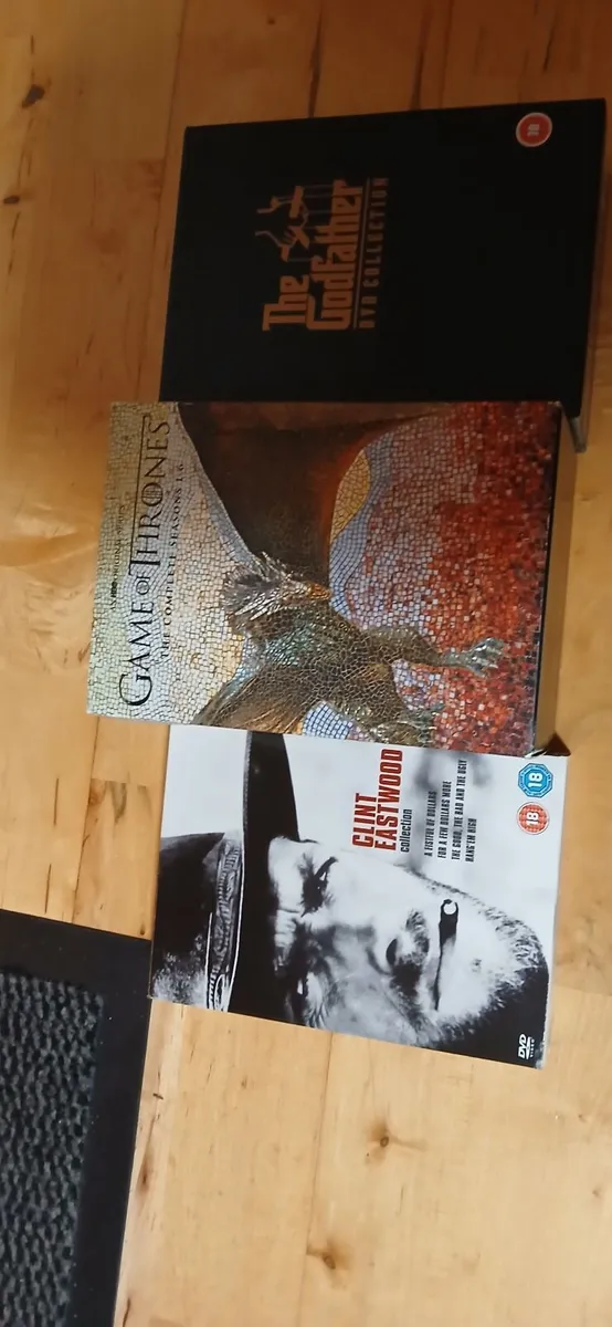 3 DVD BOX SETS.,ONLY USED ONCE. - Image 3