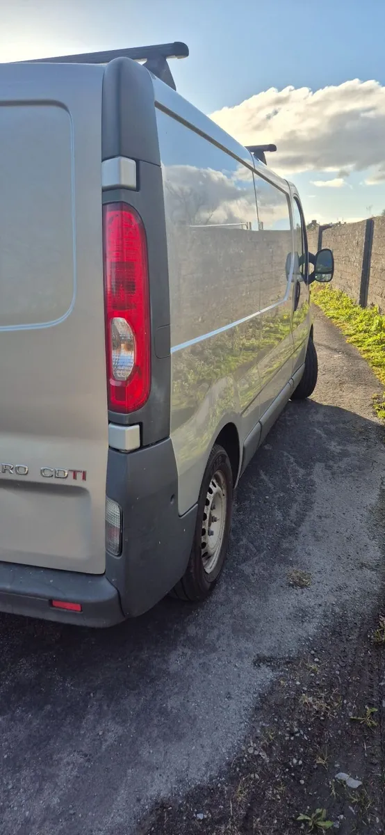 Opel Vivaro 2014 - Image 2