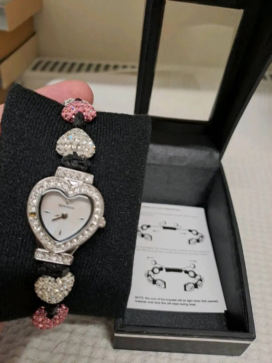 Sekonda Heart Watch - Image 1