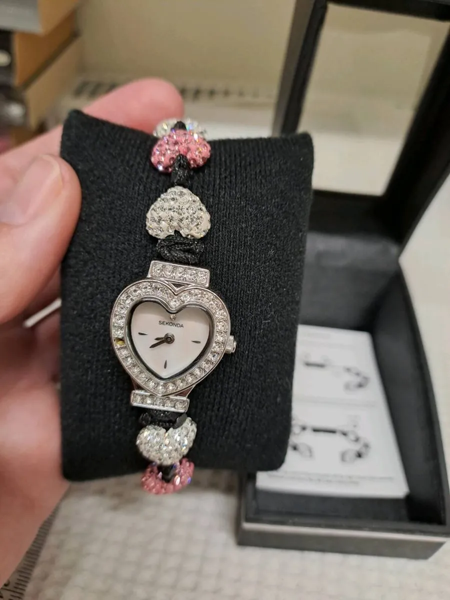 Sekonda Heart Watch - Image 2