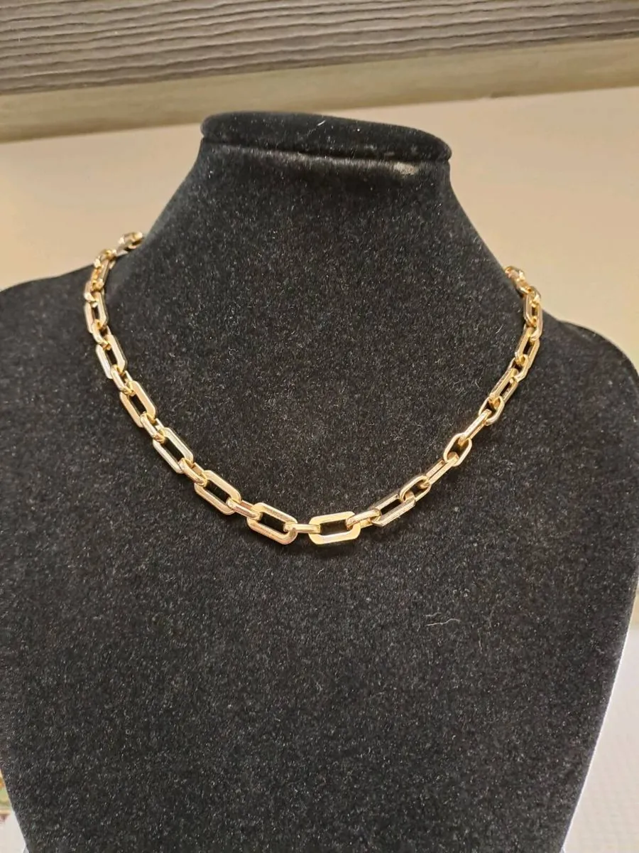 Gold Tone Chain Necklace – Chunky Link Style - Image 1