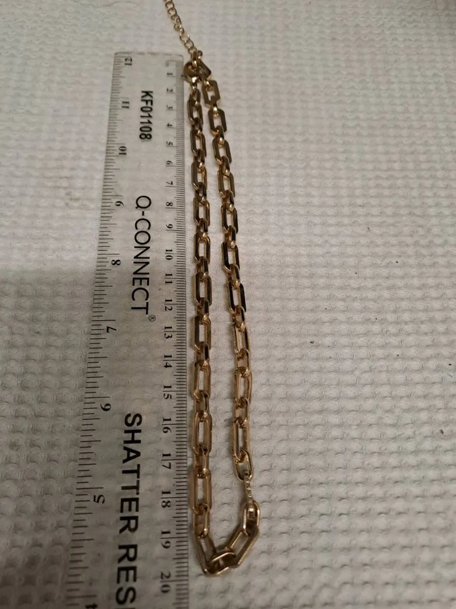 Gold Tone Chain Necklace – Chunky Link Style - Image 2