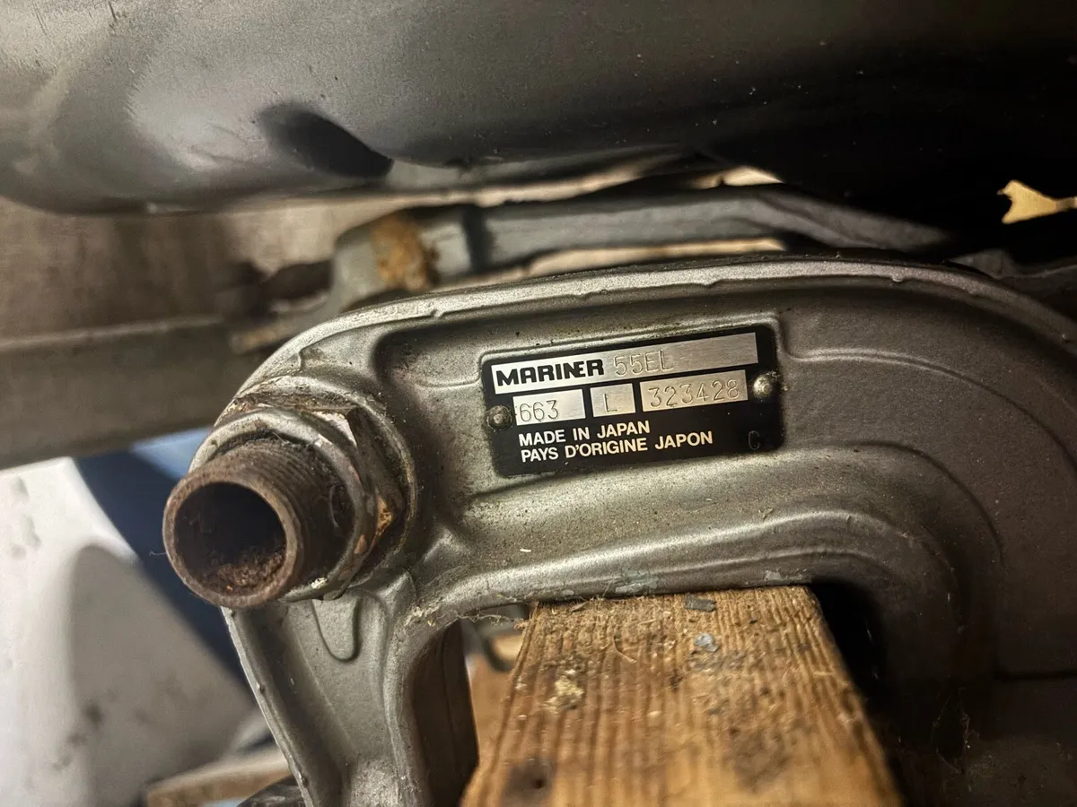 Mariner 55 hp two stroke for breaking - Image 4