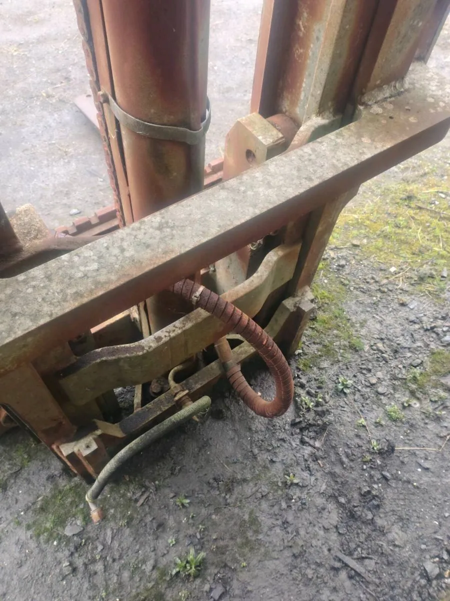Forklift Mast - Image 4
