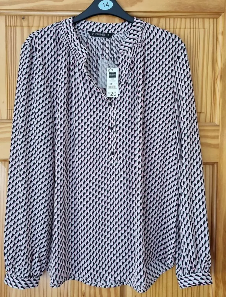 Size 14 Geometric Print Blouse