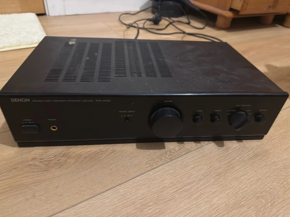 Amplifier With speakers - Image 4